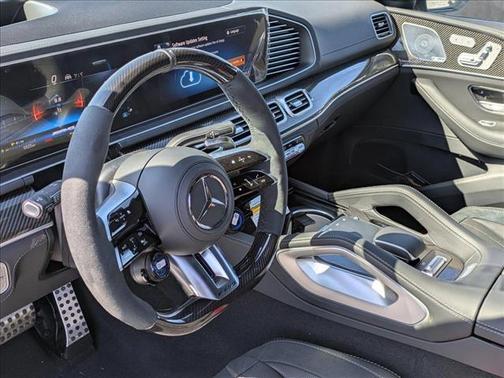 2025 Mercedes-Benz AMG GLS 63 Base