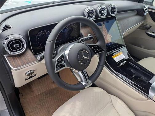 2025 Mercedes-Benz GLC 350e Base