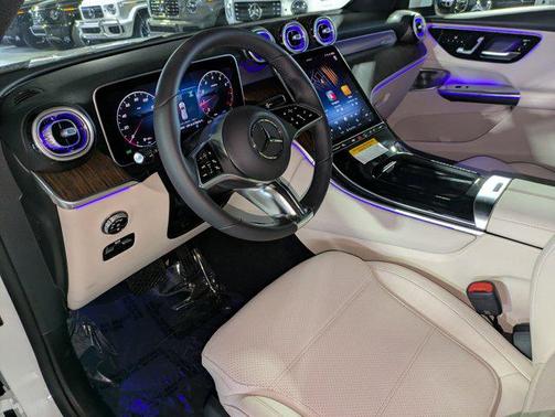 2025 Mercedes-Benz GLC 300 Base