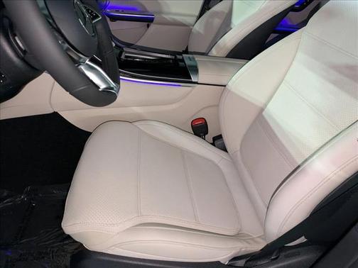 2026 Mercedes-Benz GLC 300 Base