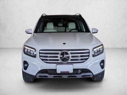 Polar White 2025 Mercedes-Benz GLB 250 4MATIC