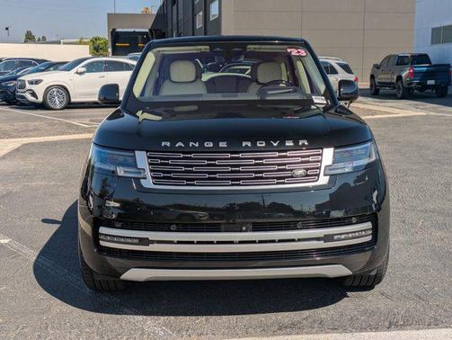2023 Land Rover Range Rover Autobiography