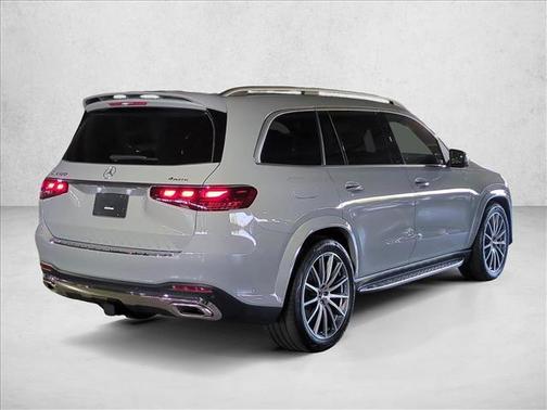 MANUFAKTUR Alpine Grey 2026 Mercedes-Benz GLS 580 4MATIC