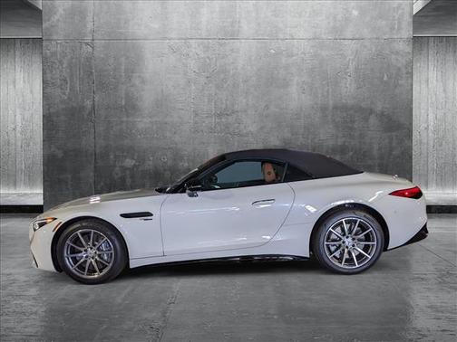 2025 Mercedes-Benz AMG SL 43 Base