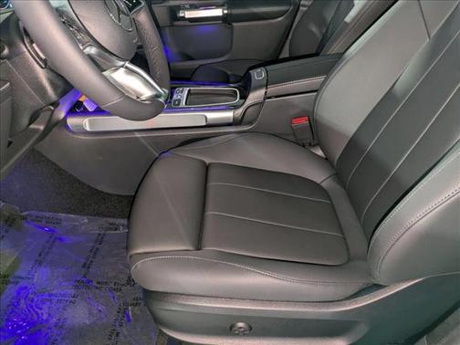 2025 Mercedes-Benz GLB 250 Base