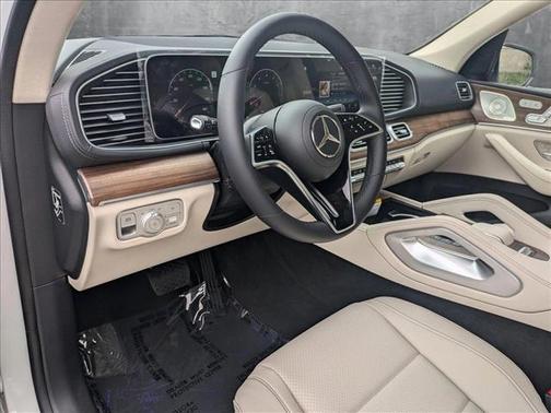 2025 Mercedes-Benz GLS 450 4MATIC
