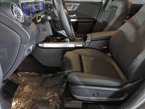 2024 Mercedes-Benz EQB 300 4MATIC