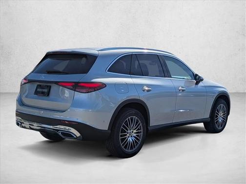 Cirrus Silver Metallic 2026 Mercedes-Benz GLC 300 Base