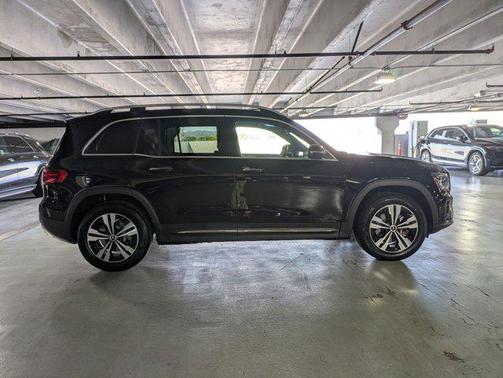 Night Black 2025 Mercedes-Benz GLB 250 Base