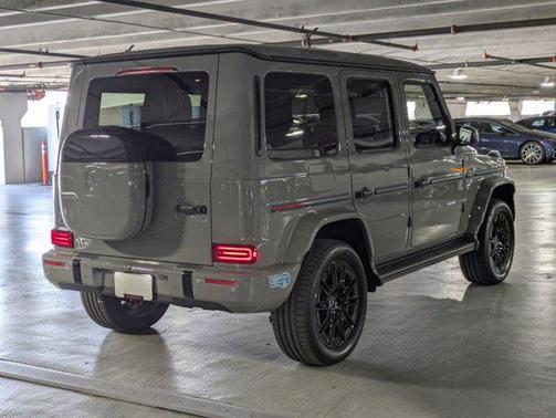 MANUFAKTUR Arabian Grey 2025 Mercedes-Benz G-Class G 580e