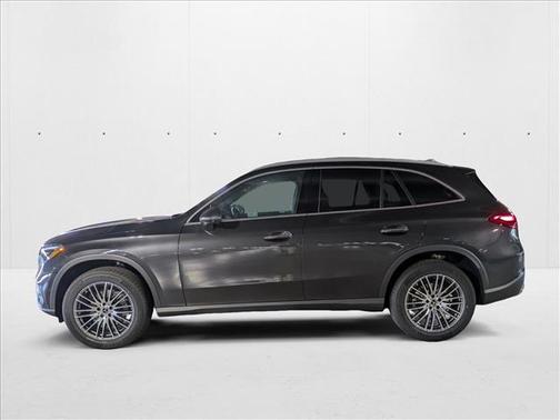 2026 Mercedes-Benz GLC 300 Base