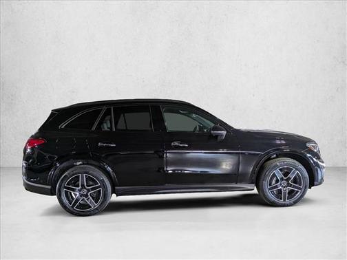 2025 Mercedes-Benz GLC 300 Base