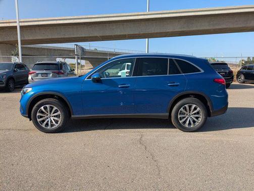 2025 Mercedes-Benz GLC 300 Base
