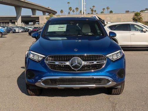 2025 Mercedes-Benz GLC 300 Base