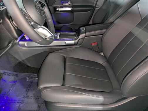 2025 Mercedes-Benz GLB 250 Base