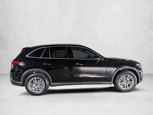 2025 Mercedes-Benz GLC 300 4MATIC