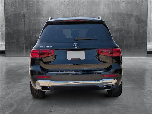 2025 Mercedes-Benz GLB 250 Base