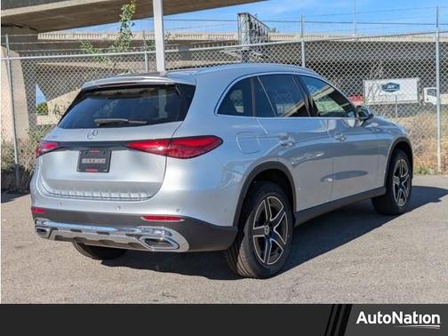 2026 Mercedes-Benz GLC 300 Base
