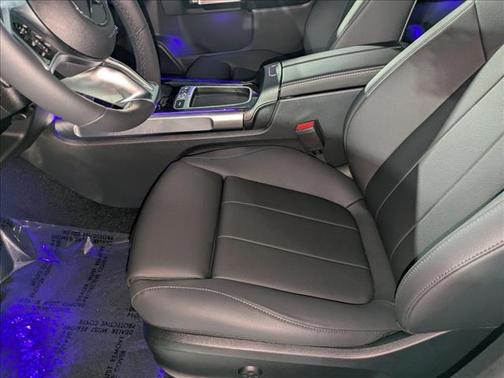 2025 Mercedes-Benz GLB 250 Base