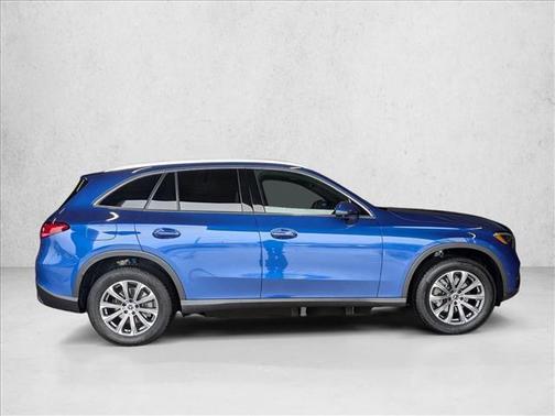 2025 Mercedes-Benz GLC 300 Base