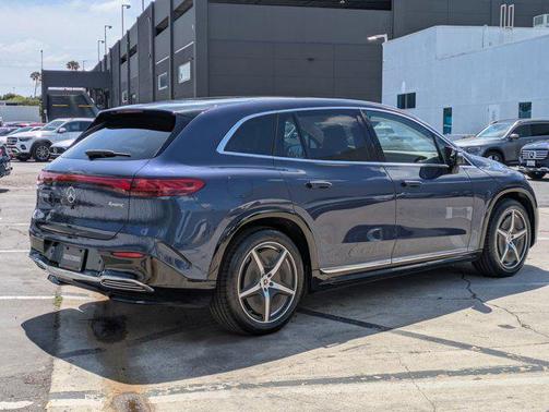 Twilight Blue Metallic 2023 Mercedes-Benz EQS 580 4MATIC