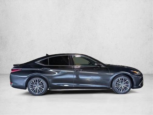 Caviar 2025 Lexus ES 300h Base