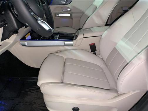 2025 Mercedes-Benz GLB 250 4MATIC