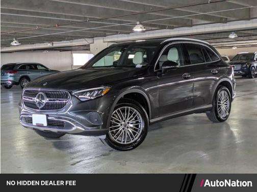 Graphite Grey Metallic 2026 Mercedes-Benz GLC 300 Base