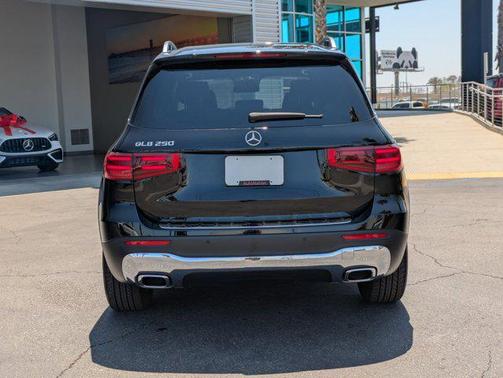 2025 Mercedes-Benz GLB 250 Base