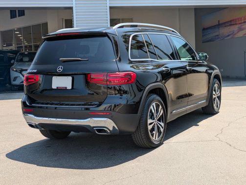 2025 Mercedes-Benz GLB 250 Base