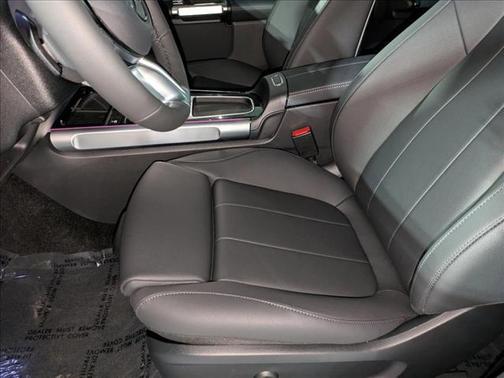 2025 Mercedes-Benz EQB 300 4MATIC