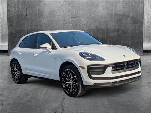 2023 Porsche Macan Base