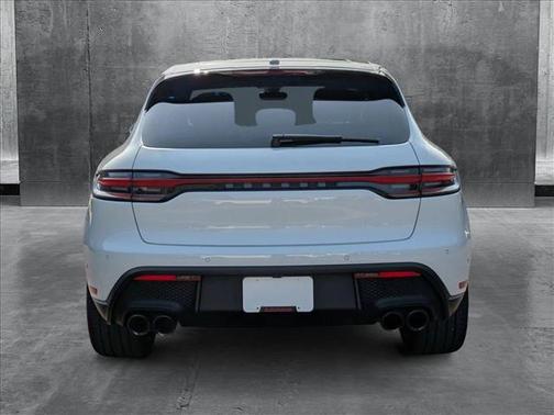 2023 Porsche Macan Base