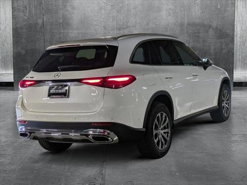 2025 Mercedes-Benz GLC 300 Base