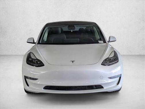 Pearl White Multi-Coat 2022 Tesla Model 3 Long Range
