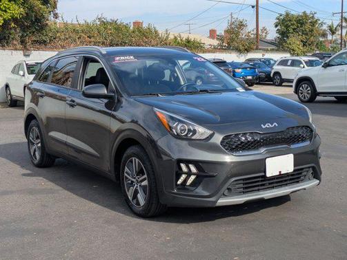 2022 Kia Niro LXS