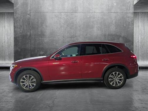 2025 Mercedes-Benz GLC 300 Base
