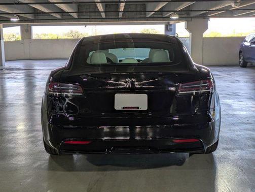 2022 Tesla Model S Dual Motor All-Wheel Drive