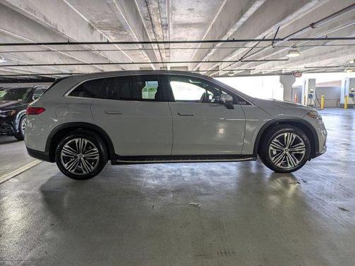 MANUFAKTUR Alpine Grey 2023 Mercedes-Benz EQS 450 4MATIC