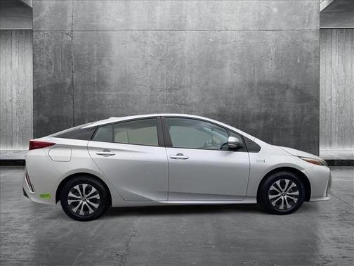 2022 Toyota Prius Prime XLE