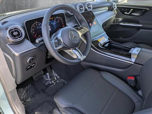 2025 Mercedes-Benz GLC 350e Base
