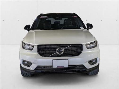 2020 Volvo XC40 T5 R-Design