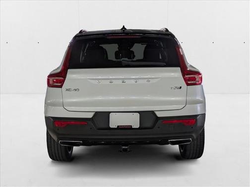 2020 Volvo XC40 T5 R-Design