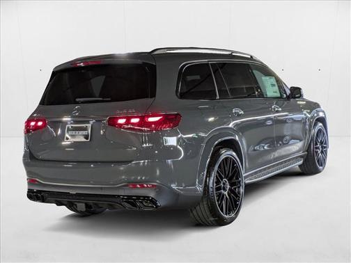 2026 Mercedes-Benz AMG GLS 63 Base