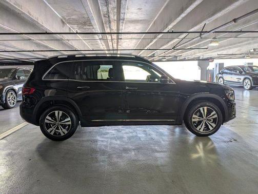 Night Black 2025 Mercedes-Benz GLB 250 Base