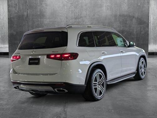2025 Mercedes-Benz GLS 450 4MATIC