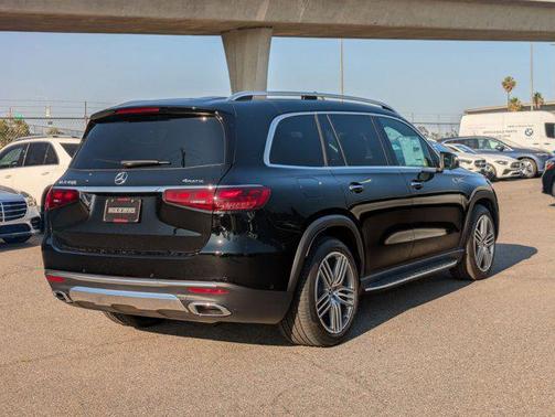 2025 Mercedes-Benz GLS 450 4MATIC