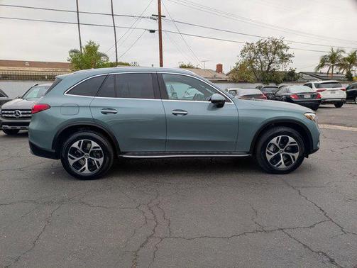 2025 Mercedes-Benz GLC 350e Base