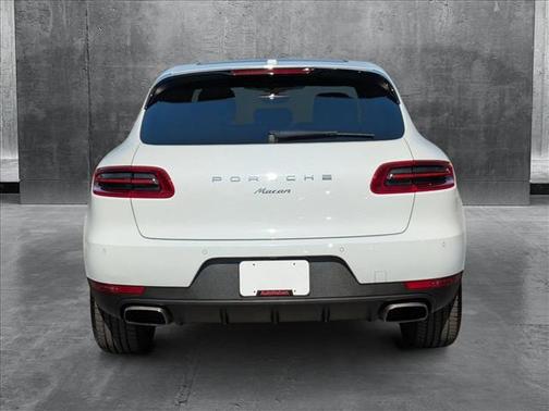 2018 Porsche Macan Base
