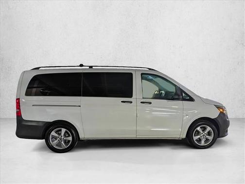 2021 Mercedes-Benz Metris Base